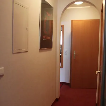 Am Dorfplatz Konigsleiten