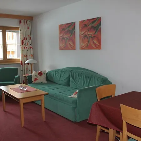 Am Dorfplatz Konigsleiten